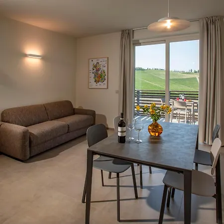 Radici Apartamento Serralunga d'Alba
