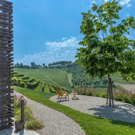 Radici Apartamento Serralunga d'Alba