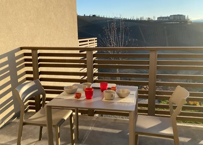 Apartment Radici Serralunga d'Alba